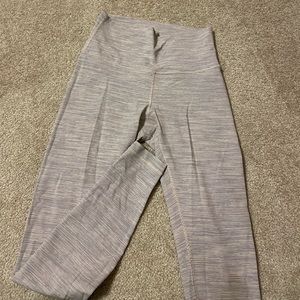 Lululemon wunder under luxstreme. Size 6